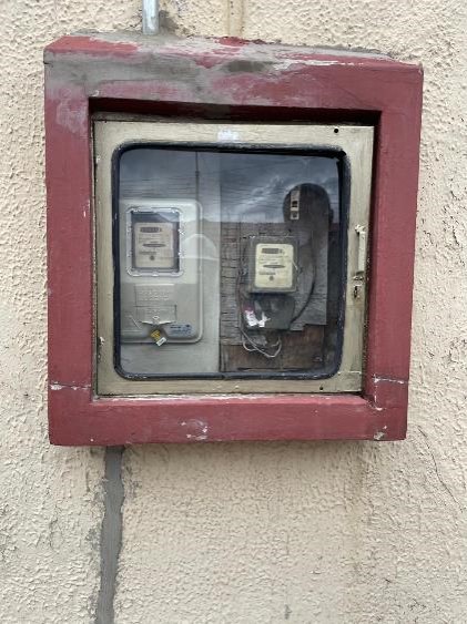 Instalación antigua de sistema eléctrico