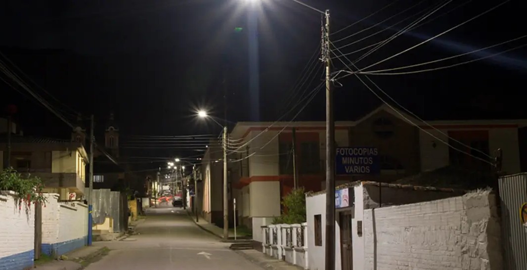 Alumbrado público de Enel