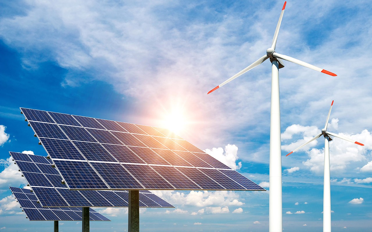 Paneles solares y turbinas eolicas