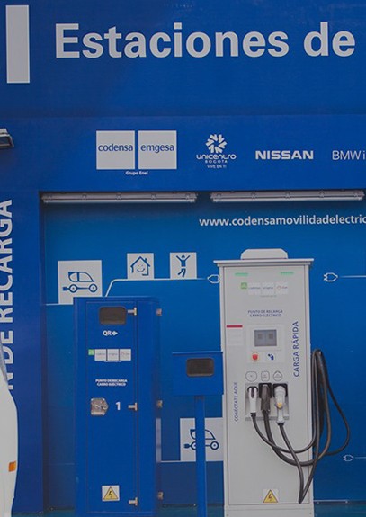 Estación de recarga vehículos eléctricos
