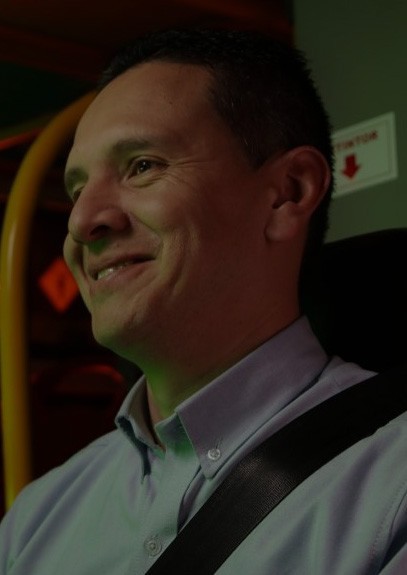 Conductor de bus electrico