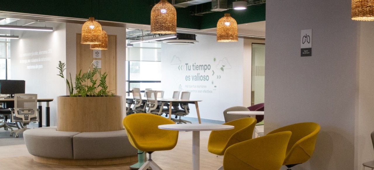 Mujer bogota shop oficinas