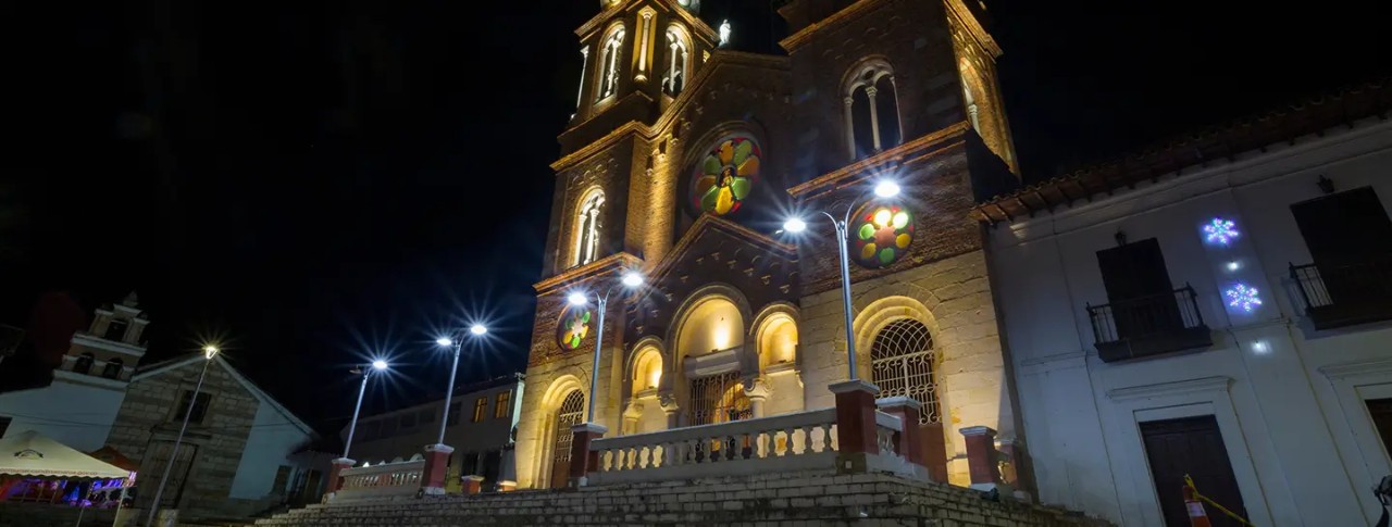 Proyecto de Iluminación en arquitectura en un municipio de Cundinamarca. Tu municipio también puede de la mano con Enel