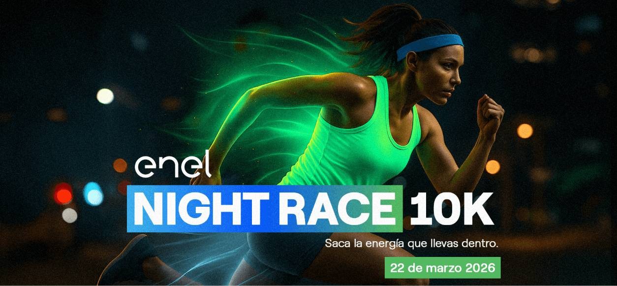 Corredora en la Enel Night Race 10K – carrera nocturna en Bogotá el 22 de marzo de 2026