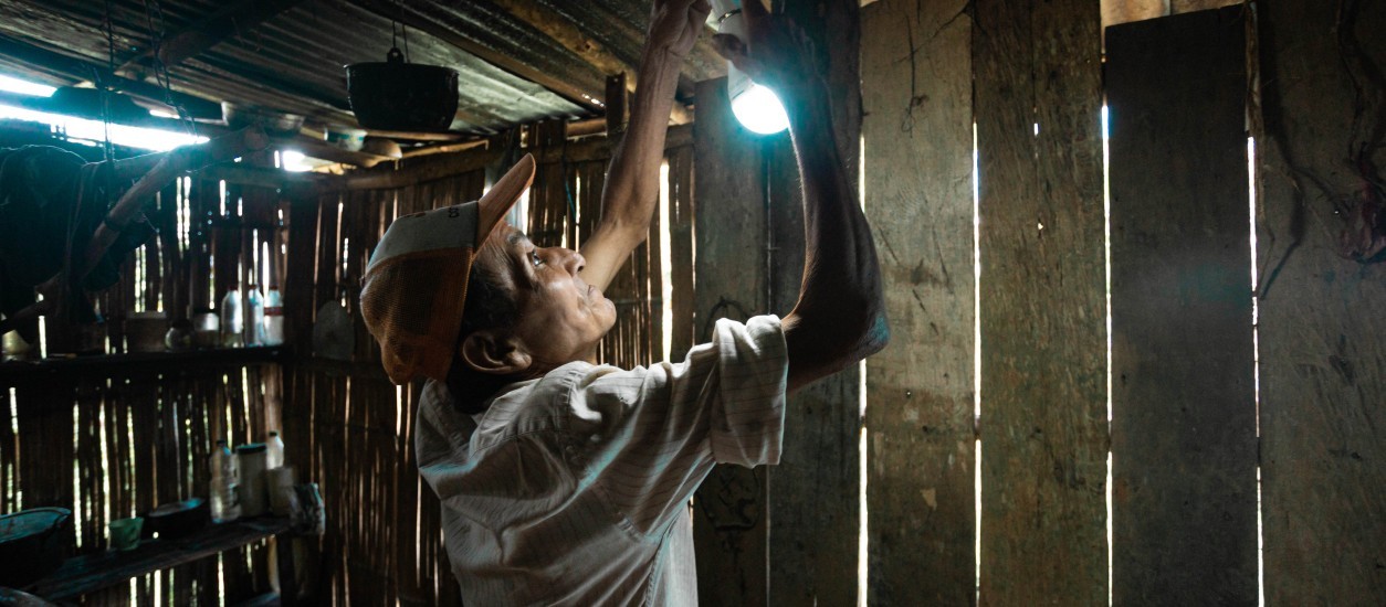 Enel Corporativo | Con energía eléctrica, Enel Colombia ilumina alrededor de 1.000 viviendas rurales con su programa “Cundinamarca al 100%”