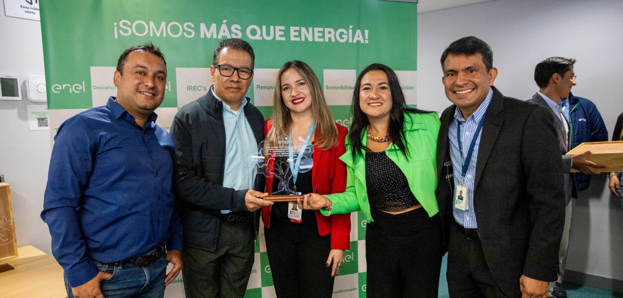 Este año Enel Colombia ha entregado certificados I-REC a más de 150 empresas que han integrado el uso de energías renovables en sus operaciones